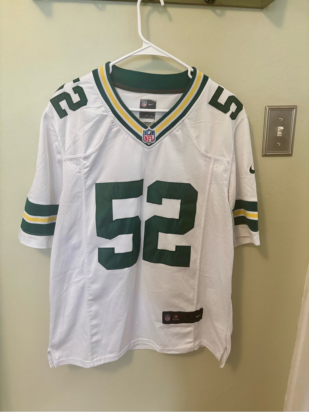 Retro Green Bay Packers Clay Matthews 52 Nike Jersey White - Size M